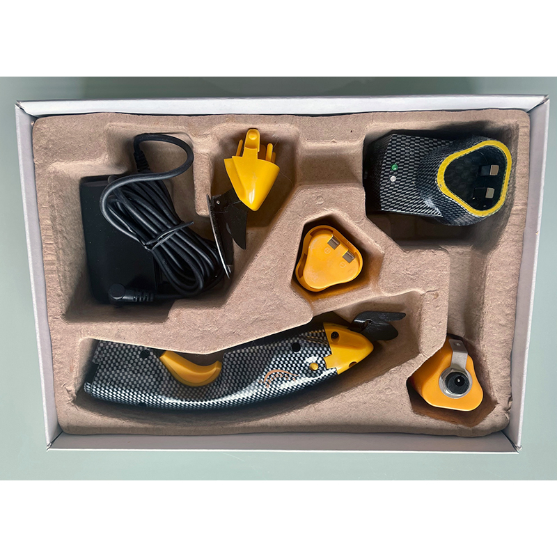 EC-Cutter-Robuso-kit.jpg